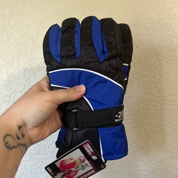 Heat Tredz Ladies Skiing Gloves - Picture 1 of 5